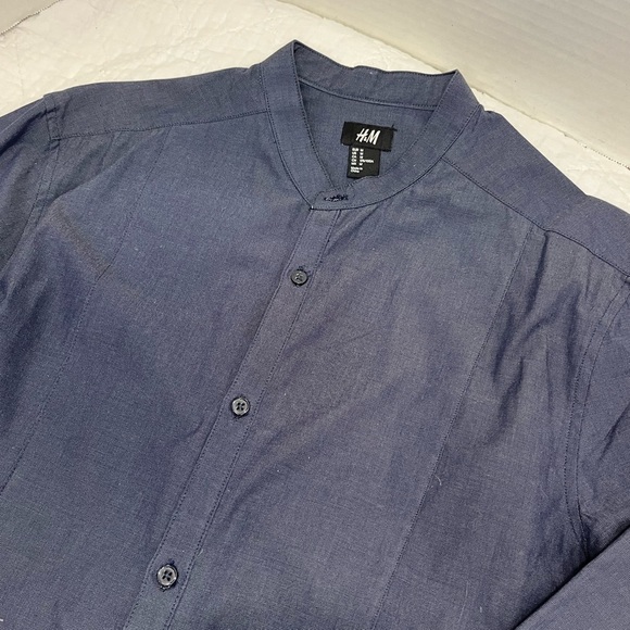 H&M Men’s button up long sleeve shirt Sz M - Picture 3 of 9